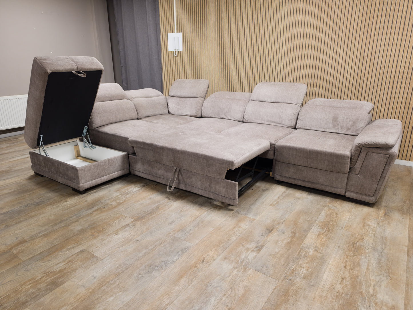 Zeer Mooi Groot Taupe Velvet Hoekbank met Slaapfunctie