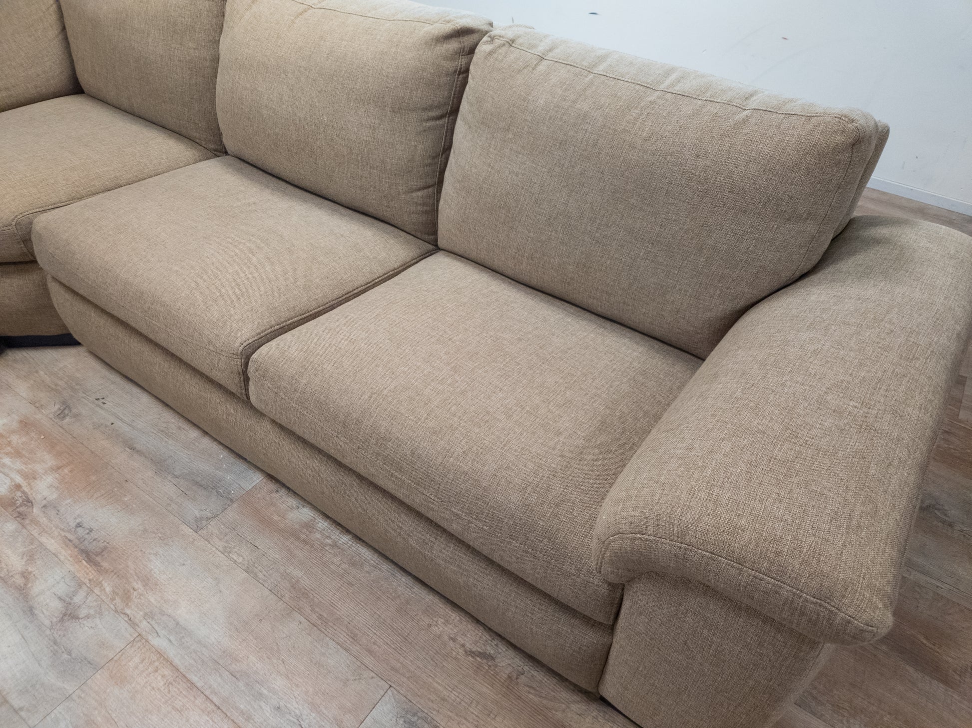 Zeer Mooi Groot Beige Hoekbank - BanxteL - 2dehandse Bankstellen