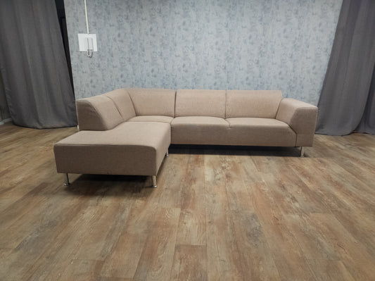 Zeer Mooi Beige Hoekbank