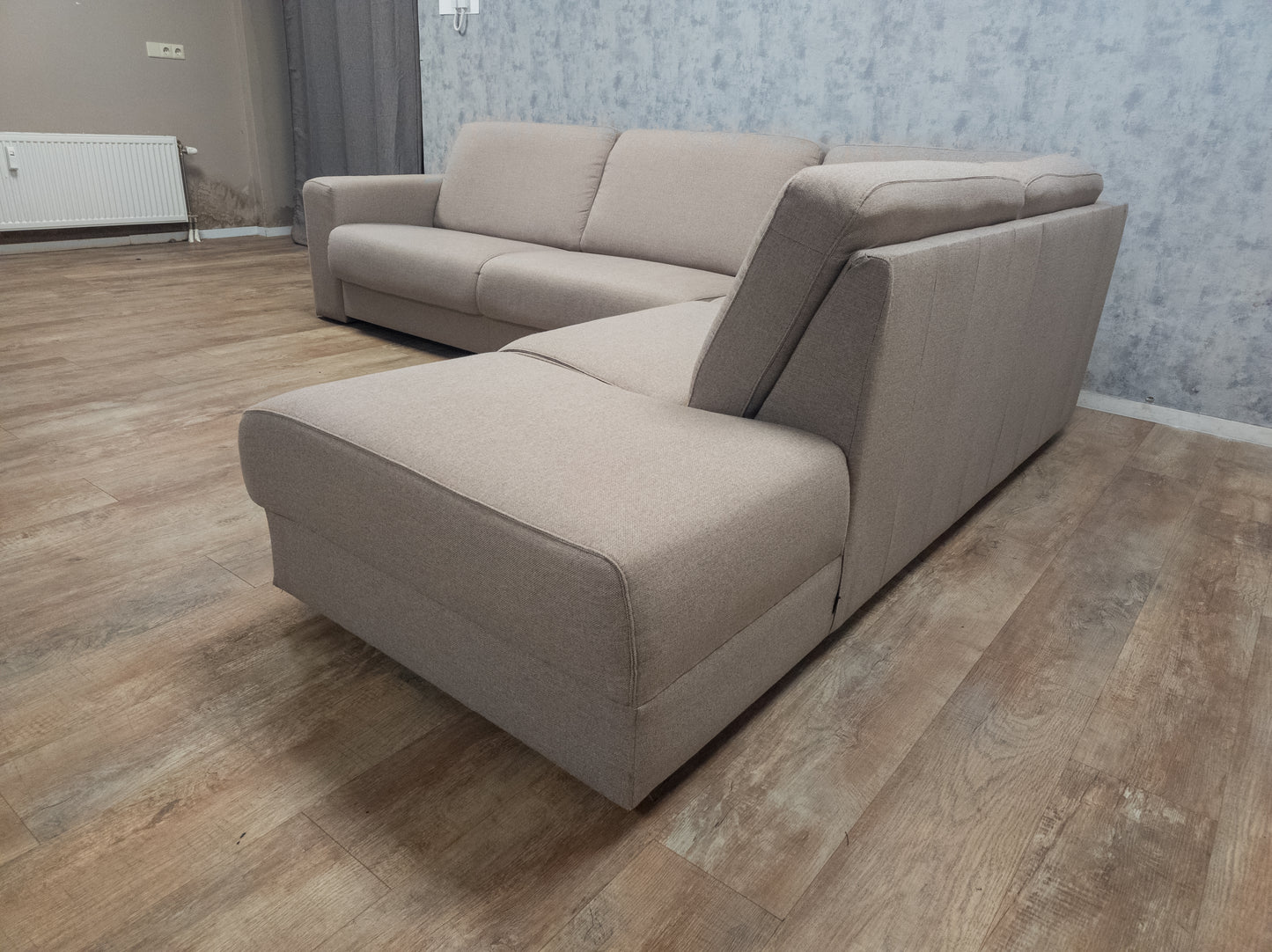 Zeer Mooi Licht Taupe Hoekbank van H&H