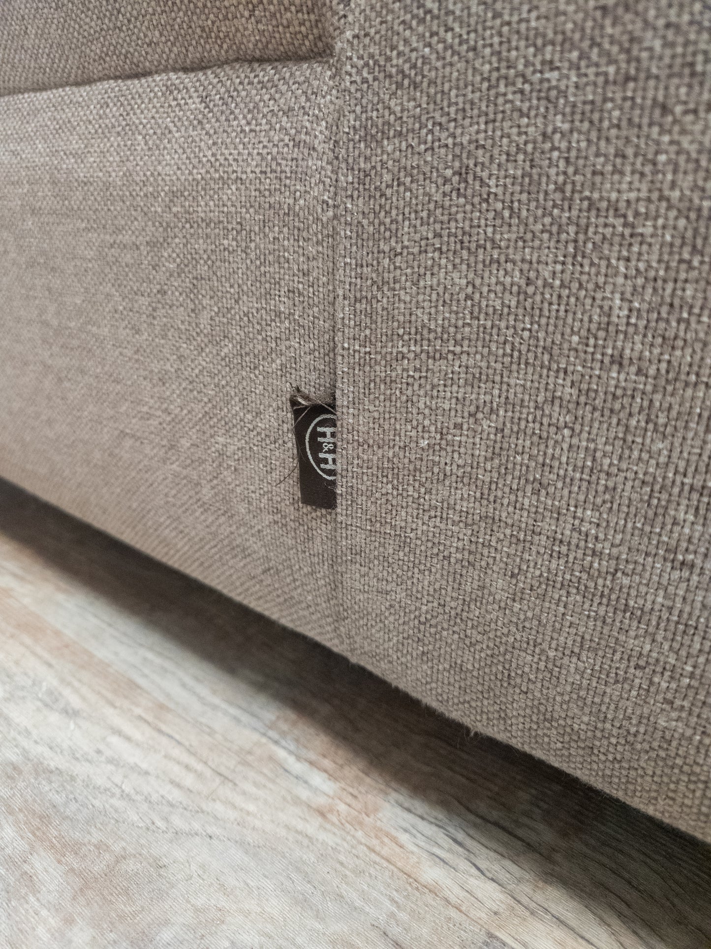 Zeer Mooi Licht Taupe Hoekbank van H&H